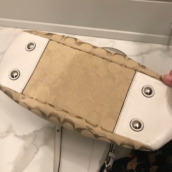 COACH purse - Picture 5 of 11